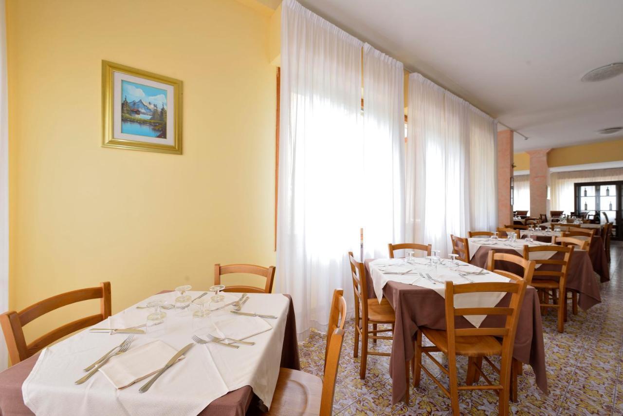 Hotel Attico Кианчано Терме Екстериор снимка