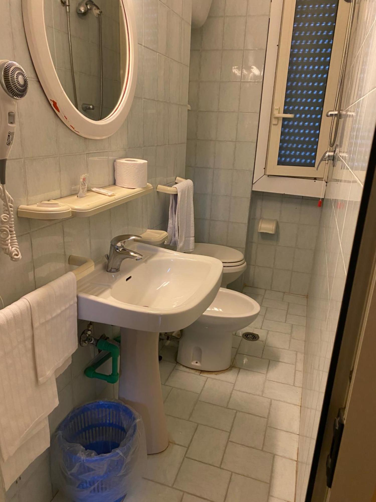 Hotel Attico Кианчано Терме Екстериор снимка